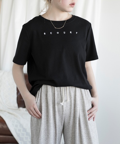 aimoha(アイモハ)の「ロゴ刺繍Tシャツ (SS)(Tシャツ/カットソー・レディース・ホワイト/ブラック・FREE)」の7枚目の写真