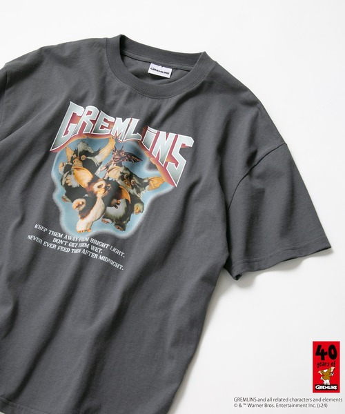 JEANS MATE（ジーンズメイト）の「グレムリン オリジナルデザインTシャツ ギズモ　ドロップショルダー ビッグシルエット　ユニセックス（Tシャツ/カットソー・メンズ・ブルー系その他/グレー系その他2/ベージュ系その他/ホワイト系その他2・X-LARGE/LARGE/SMALL/MEDIUM）」の2枚目の写真