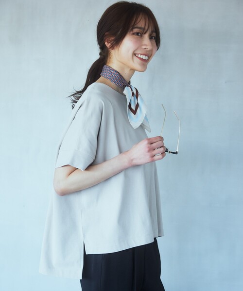 THE SHOP TK （ザ ショップ ティーケー ）の「◆【腕周りカバー】大人テントライン/洗濯機OK（Tシャツ/カットソー・レディース・スミクロ/ホワイト/グリーン系/ライトベージュ・99）」の12枚目の写真