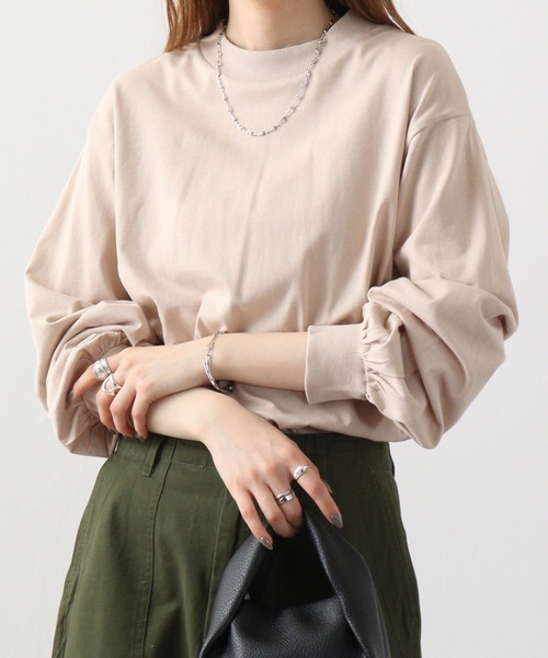 atONE(アットワン)の「atONE モックネックボリューム袖ロンT(Tシャツ/カットソー・レディース・ブラック/オフホワイト/ライトベージュ・M-L/4L~5L/LL~3L)」の3枚目の写真