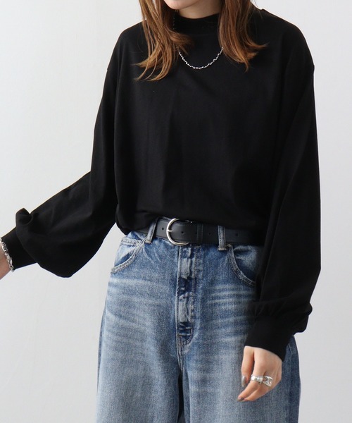 atONE(アットワン)の「atONE モックネックボリューム袖ロンT(Tシャツ/カットソー・レディース・ブラック/オフホワイト/ライトベージュ・M-L/4L~5L/LL~3L)」の10枚目の写真