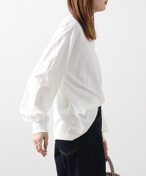 atONE(アットワン)の「atONE モックネックボリューム袖ロンT(Tシャツ/カットソー・レディース・ブラック/オフホワイト/ライトベージュ・M-L/4L~5L/LL~3L)」の8枚目の写真