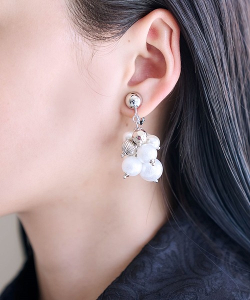 HARE（ハレ）の「パールミックスイヤリング(HARE)（イヤリング・レディース・ホワイト・FREE）」の4枚目の写真