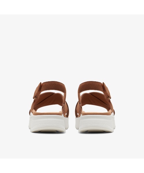 Clarks(クラークス)の「DashLite Wish / ダッシュライトウィッシュ(ダークタンスエード)(サンダル・レディース・ブラウン・UK6/UK4/UK3.5/UK5.5/UK5/UK4.5/UK3)」の5枚目の写真