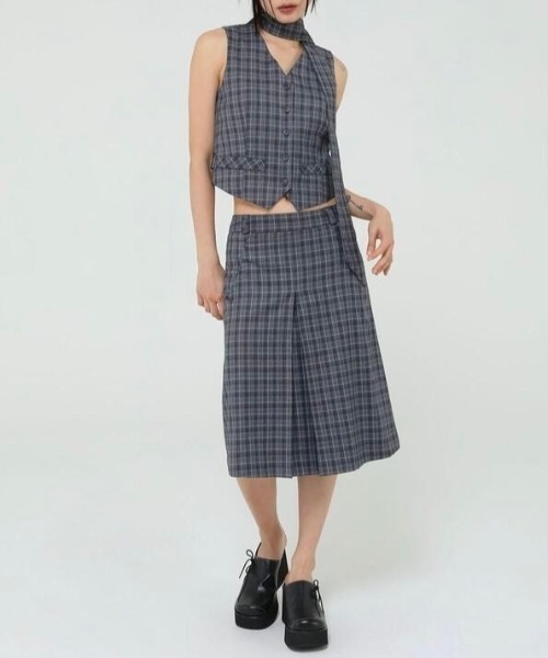 UGLY SHADOW(アグリーシャドウ)の「【Uglyshadow】CHECKERED MIDI A-LINE SKIRT / 【アグリーシャドウ】チェックミディアムAラインロングスカート(スカート・レディース・ブラウン/ネイビー・S)」の2枚目の写真