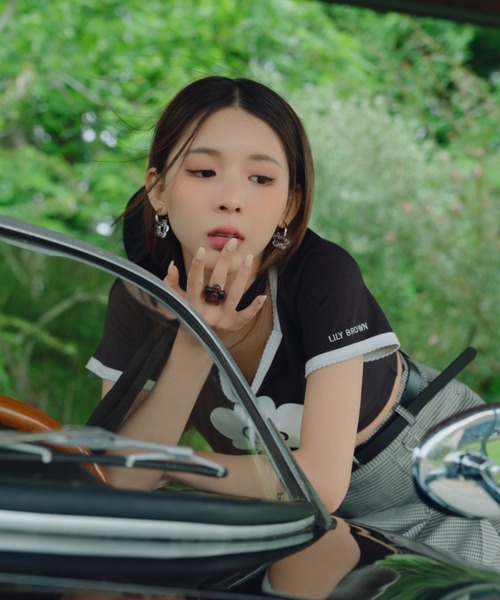 LILY BROWN（リリーブラウン）の「【LILY BROWN×MARY QUANT】シェルステッチクロップドTシャツ（Tシャツ/カットソー・レディース・ピンク/ブルー/ブラック/ホワイト・FREE）」の15枚目の写真