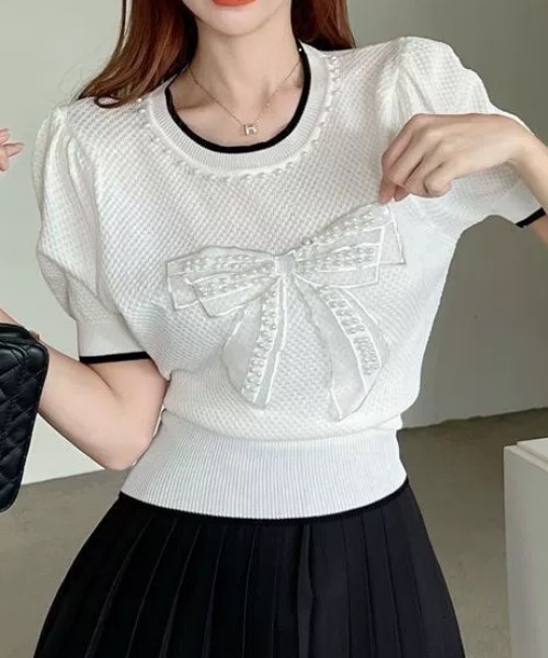 Achic(アシック)の「パールポイントリボンニットトップス(ニット/セーター・レディース・ホワイト/ブラック・M)」の6枚目の写真