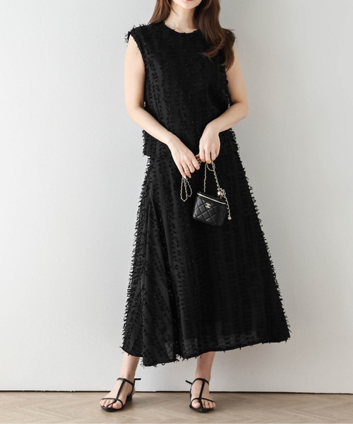 AMELY(エミリー)の「リボンフリンジセットアップ(セットアップ・レディース・ブラック/ホワイト・M/L)」の2枚目の写真