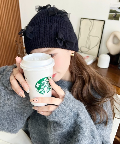 moment+(モーメントプラス)の「チュールリボン or ベロアリボン付きアソートリブニット帽(ニットキャップ/ビーニー・レディース・ブラック/グレー/アイボリー/ホワイト系その他/ブラック系その他/グレー系その他・FREE)」の12枚目の写真