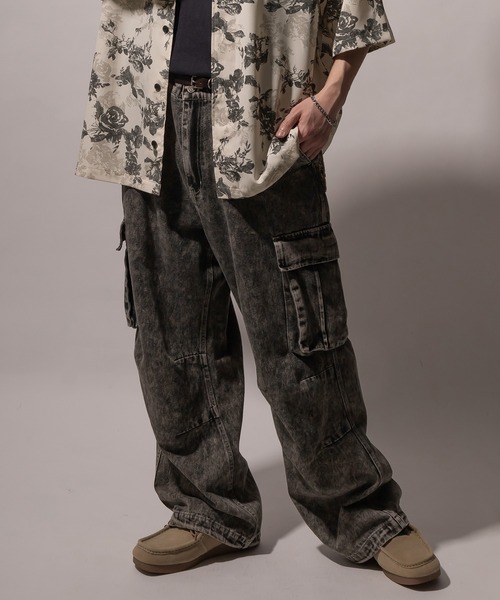 SlashDate（スラッシュデイト）の「ヴィンテージ ケミカルウォッシュ ワイドカーゴ デニムパンツ（カーゴパンツ・メンズ・ライトインディゴブルー/ブラック系その他/ブラック・M/L）」の6枚目の写真