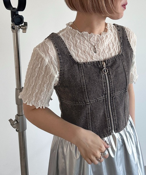 apres jour mignon(アプレジュールミニョン)の「シアートップス×デニムビスチェセット【ZOZOTOWN限定アイテム】(その他トップス・レディース・ブルー/ブラック・X-LARGE/フリー)」の3枚目の写真