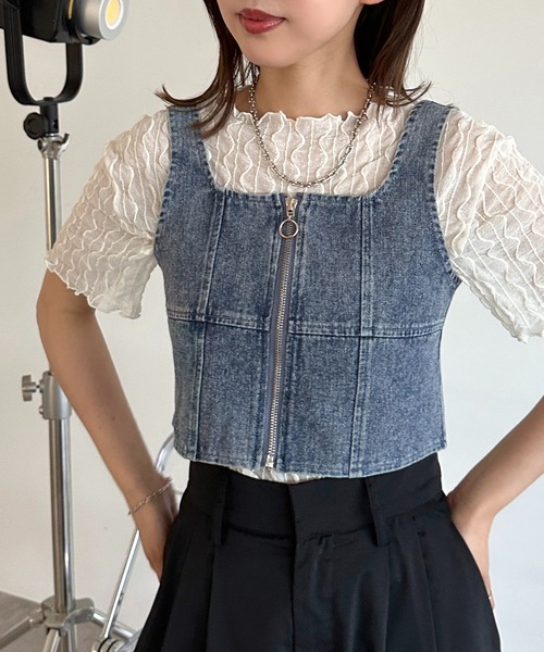 apres jour mignon(アプレジュールミニョン)の「シアートップス×デニムビスチェセット【ZOZOTOWN限定アイテム】(その他トップス・レディース・ブルー/ブラック・X-LARGE/フリー)」の10枚目の写真