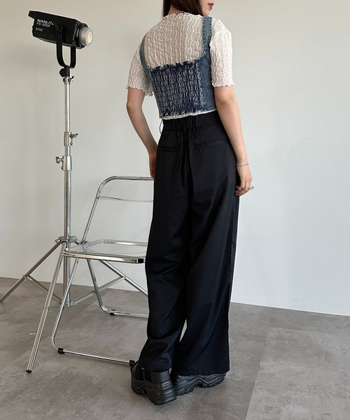 apres jour mignon(アプレジュールミニョン)の「シアートップス×デニムビスチェセット【ZOZOTOWN限定アイテム】(その他トップス・レディース・ブルー/ブラック・X-LARGE/フリー)」の16枚目の写真
