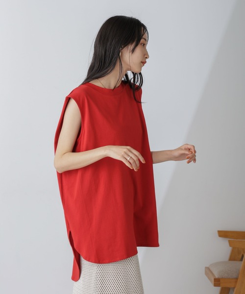 NANO universe（ナノユニバース）の「ショルダータックノースリーブカットトップス（Tシャツ/カットソー・レディース・レッド/ホワイト/ブラック・FREE）」の4枚目の写真