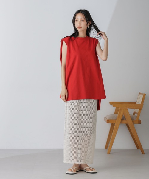 NANO universe（ナノユニバース）の「ショルダータックノースリーブカットトップス（Tシャツ/カットソー・レディース・レッド/ホワイト/ブラック・FREE）」の8枚目の写真