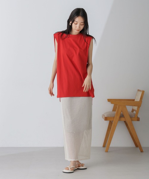 NANO universe（ナノユニバース）の「ショルダータックノースリーブカットトップス（Tシャツ/カットソー・レディース・レッド/ホワイト/ブラック・FREE）」の9枚目の写真