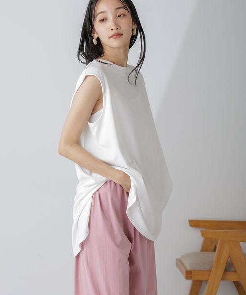 NANO universe（ナノユニバース）の「ショルダータックノースリーブカットトップス（Tシャツ/カットソー・レディース・レッド/ホワイト/ブラック・FREE）」の11枚目の写真