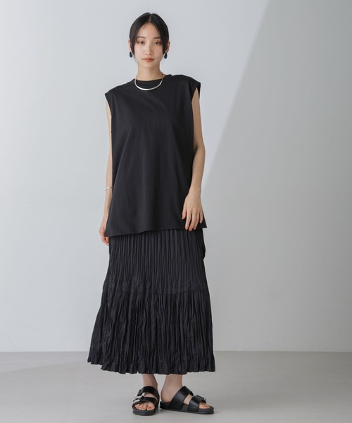 NANO universe（ナノユニバース）の「ショルダータックノースリーブカットトップス（Tシャツ/カットソー・レディース・レッド/ホワイト/ブラック・FREE）」の21枚目の写真