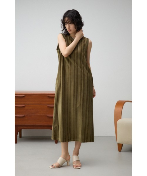 AZUL by moussy(アズールバイマウジー)の「スクエアトゥサムリングミュールサンダル(サンダル・レディース・アイボリー/ブラック・SMALL/MEDIUM/LARGE)」の15枚目の写真