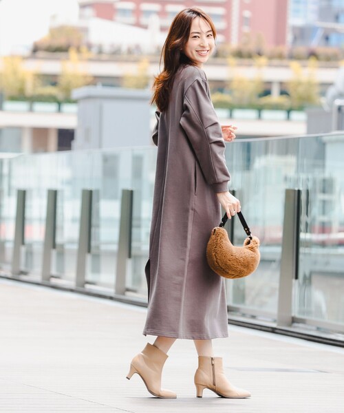 B:MING by BEAMS（ビーミングバイビームス）の「袖フォルム 裏毛 ワンピース（ワンピース・レディース・ホワイト系その他5/チャコールグレー/ブラック・MEDIUM/SMALL）」の7枚目の写真