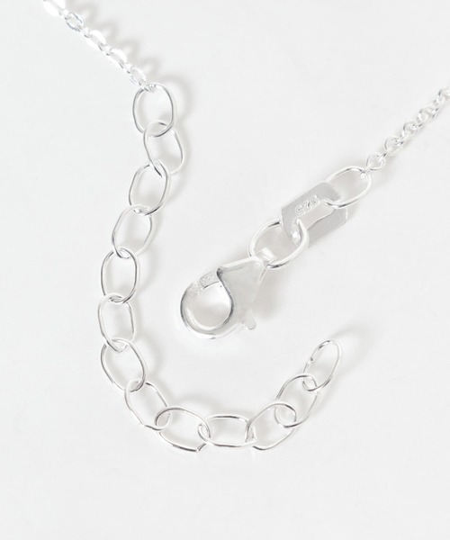 NINA&JULES（ニナエジュール）の「NINA & JULES　Twisted Ring Bracelet（ブレスレット・レディース・シルバー・-）」の4枚目の写真