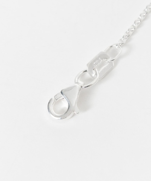 NINA&JULES（ニナエジュール）の「NINA & JULES　Twisted Ring Bracelet（ブレスレット・レディース・シルバー・-）」の5枚目の写真