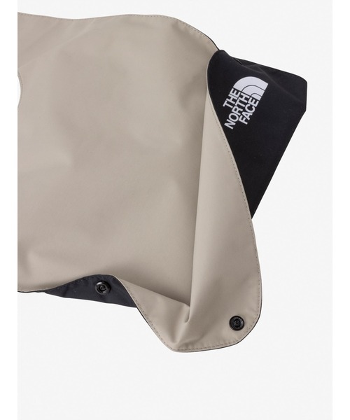 THE NORTH FACE（ザノースフェイス）の「THE NORTH FACE Baby Compact Yummy Bib NNB72315（スタイ/よだれかけ・キッズ・ベージュ・FREE）」の3枚目の写真