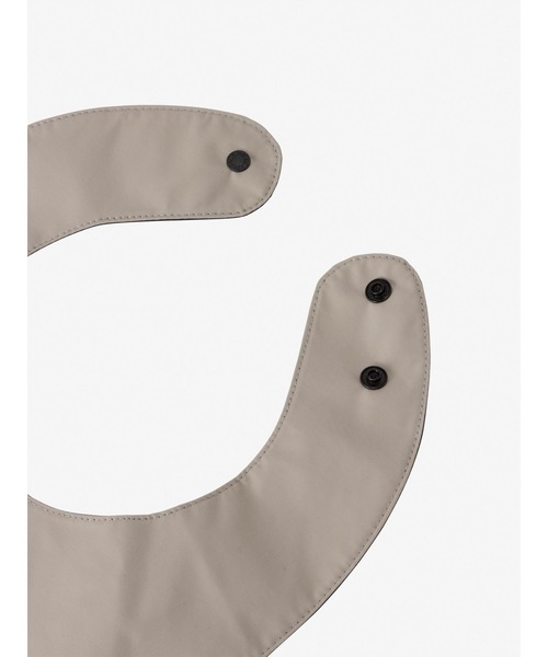 THE NORTH FACE（ザノースフェイス）の「THE NORTH FACE Baby Compact Yummy Bib NNB72315（スタイ/よだれかけ・キッズ・ベージュ・FREE）」の4枚目の写真