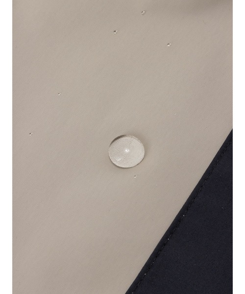 THE NORTH FACE（ザノースフェイス）の「THE NORTH FACE Baby Compact Yummy Bib NNB72315（スタイ/よだれかけ・キッズ・ベージュ・FREE）」の6枚目の写真