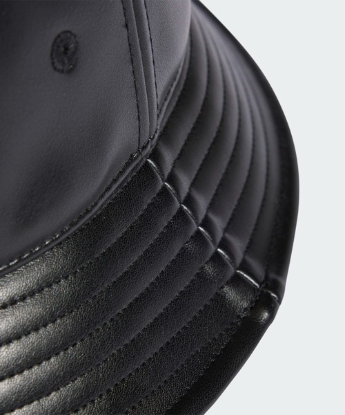 adidas（アディダス）の「アウトライン トレフォイル入りポリウレタン バケットハット / アディダスオリジナルス adidas Originals（ハット・メンズ・ブラック・X-LARGE/LARGE/S）」の4枚目の写真