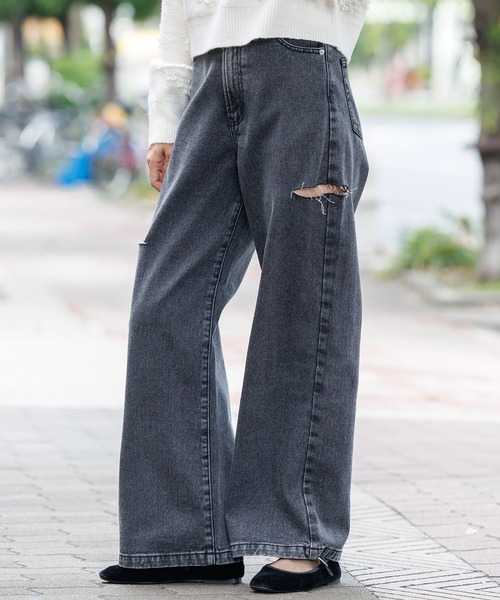 mili an deni(ミリアンデニ)の「ダメージストレートパンツ(デニムパンツ・レディース・ブラック/サックスブルー/ブルー・M)」の13枚目の写真
