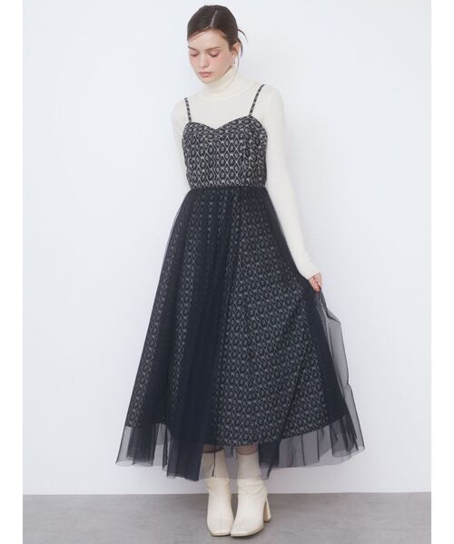 CALNAMUR(カルナムール)の「ジャガードシアーレイヤードドレス(ワンピース・レディース・ブラック/ネイビー・SMALL/MEDIUM)」の22枚目の写真