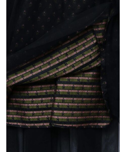 CALNAMUR(カルナムール)の「ジャガードシアーレイヤードドレス(ワンピース・レディース・ブラック/ネイビー・SMALL/MEDIUM)」の14枚目の写真