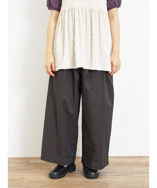 Samansa Mos2（サマンサ モスモス）の「ドローコードデザインワイドパンツ（その他パンツ・レディース・ベージュ/チャコールグレー/カーキ・F）」の12枚目の写真