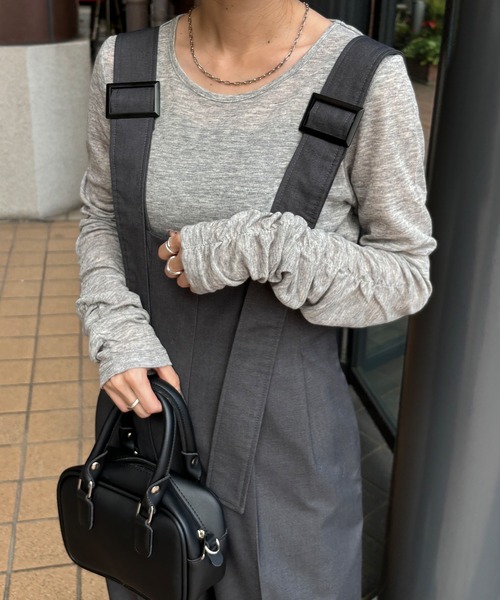 ISOOK（アイスー）の「【ISOOK / アイスー】袖シャーリングトップス  / ギャザー 長袖 ロンT シアートップス レイヤード 無地 春服 春トップス アイボリー ブルー グレー ZOZOTOWN限定（Tシャツ/カットソー・レディース・アイボリー/ブルー/グレー・FREE）」の11枚目の写真