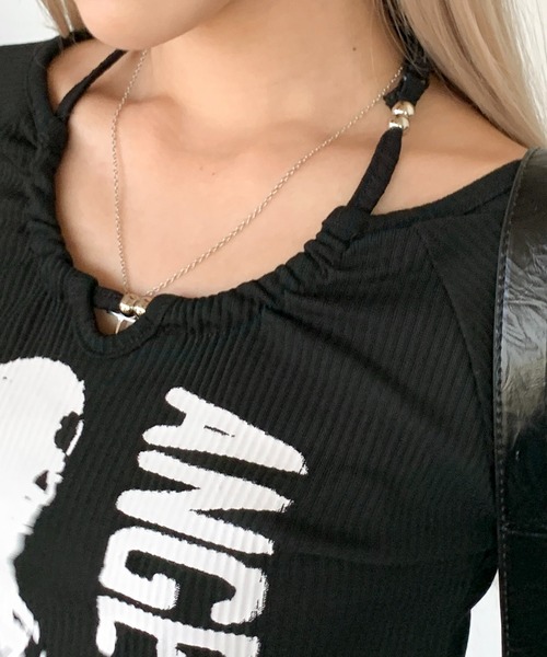 lilful（リルフル）の「【新色ホワイト追加！】2WAY ビーズネックデザインリブプリントロンT（Tシャツ/カットソー・レディース・ブラック/グレー/ホワイト・M/L）」の13枚目の写真