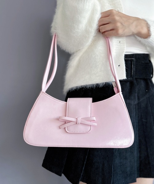 Silly（シリー）の「リボンポイントスクエアバッグ（ショルダーバッグ・レディース・アイボリー/ブラック/ライトブルー/ライトピンク/シルバー/レッド・FREE）」の5枚目の写真