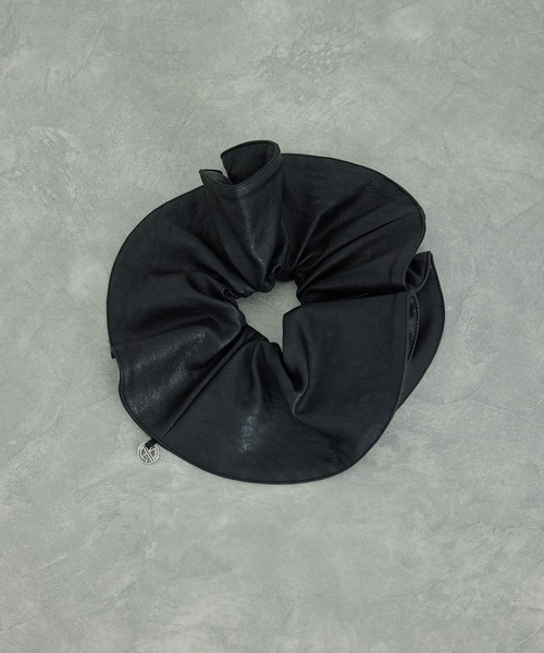 ADAM ET ROPE'（アダムエロペ）の「BIGシュシュ（シュシュ・レディース・ブラウン/ブラック・FREE）」の2枚目の写真