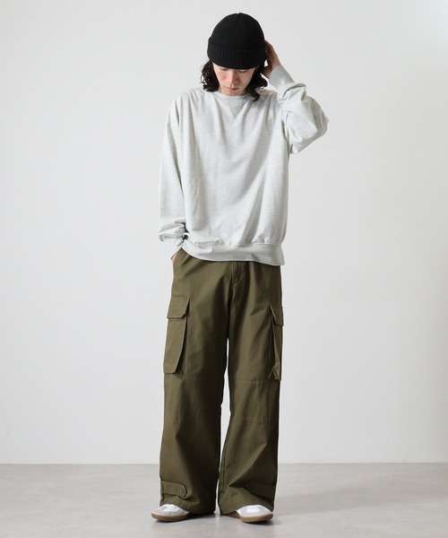 FUNALIVE（ファンアライブ）の「Relaxed fit plain crew neck sweatshirt / リラックスフィット 無地 クルーネックスウェットトレーナー unisex（スウェット・メンズ・オートミール/ネイビー/杢グレー/ヘザーチャコール/ブラック・M/L/XL）」の10枚目の写真