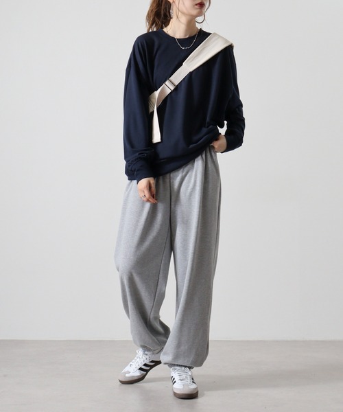 FUNALIVE（ファンアライブ）の「Relaxed fit plain crew neck sweatshirt / リラックスフィット 無地 クルーネックスウェットトレーナー unisex（スウェット・メンズ・オートミール/ネイビー/杢グレー/ヘザーチャコール/ブラック・M/L/XL）」の14枚目の写真
