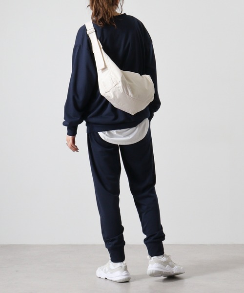 FUNALIVE（ファンアライブ）の「Relaxed fit plain crew neck sweatshirt / リラックスフィット 無地 クルーネックスウェットトレーナー unisex（スウェット・メンズ・オートミール/ネイビー/杢グレー/ヘザーチャコール/ブラック・M/L/XL）」の20枚目の写真