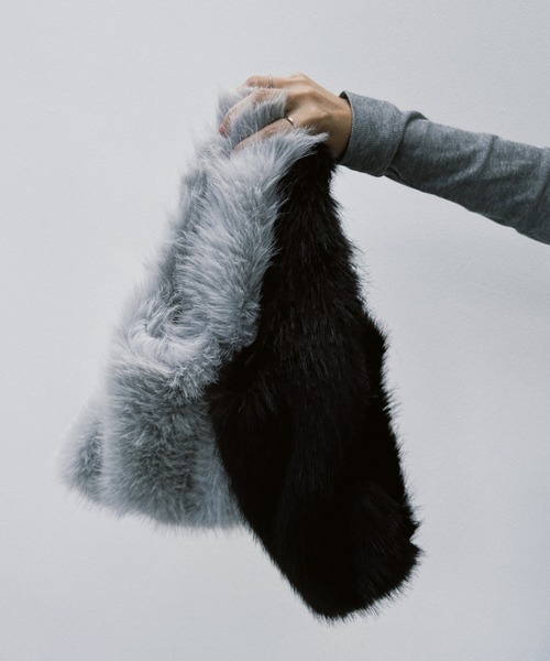 y/m（イム）の「フェイクファートートBAG（ショルダーバッグ・レディース・ブラック/グレー・FREE）」の14枚目の写真