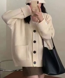 オーバーサイズVネックニットカーディガン