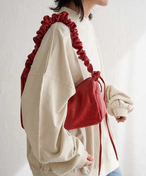 VENCEEXCHANGE（ヴァンスエクスチェンジ）の「ディア2WAYショルダーバッグ（ショルダーバッグ・レディース・レッド/ブラウン/シルバー/ブラック・FREE）」の22枚目の写真