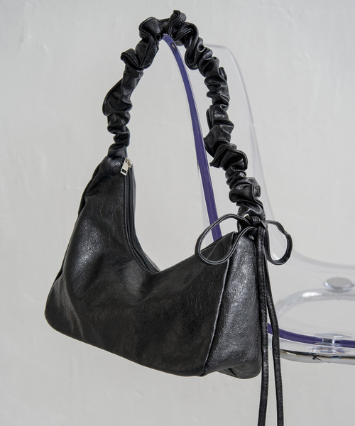 VENCEEXCHANGE（ヴァンスエクスチェンジ）の「ディア2WAYショルダーバッグ（ショルダーバッグ・レディース・レッド/ブラウン/シルバー/ブラック・FREE）」の20枚目の写真