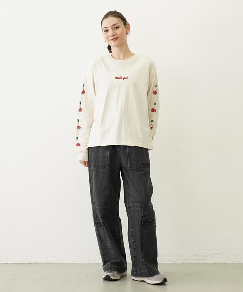 MILKFED.（ミルクフェド）の「SIDE CHERRIES WIDE L/S TEE（Tシャツ/カットソー・レディース・オフホワイト/チャコール/アッシュ・M/L）」の13枚目の写真