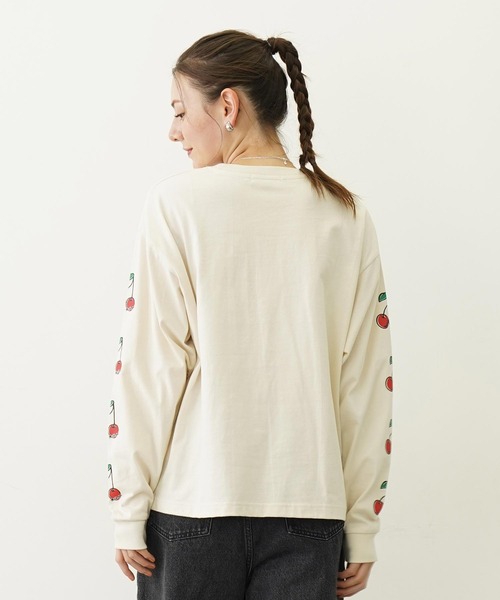 MILKFED.（ミルクフェド）の「SIDE CHERRIES WIDE L/S TEE（Tシャツ/カットソー・レディース・オフホワイト/チャコール/アッシュ・M/L）」の10枚目の写真