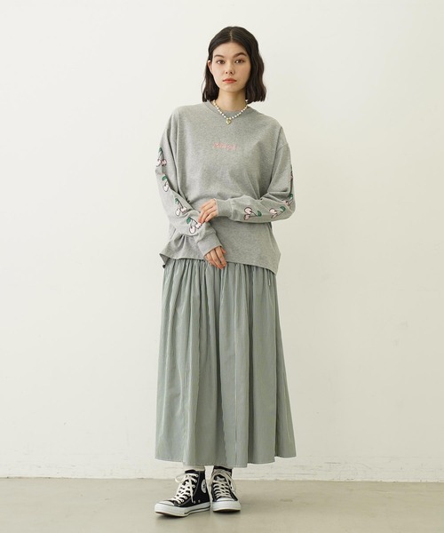 MILKFED.（ミルクフェド）の「SIDE CHERRIES WIDE L/S TEE（Tシャツ/カットソー・レディース・オフホワイト/チャコール/アッシュ・M/L）」の6枚目の写真