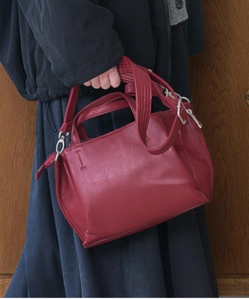 studio CLIP（スタディオクリップ）の「【軽量】軽ラクたっぷりトート&ショルダーバッグ（ショルダーバッグ・レディース・ブラック/ブラウン/レッド/その他2・FREE）」の4枚目の写真