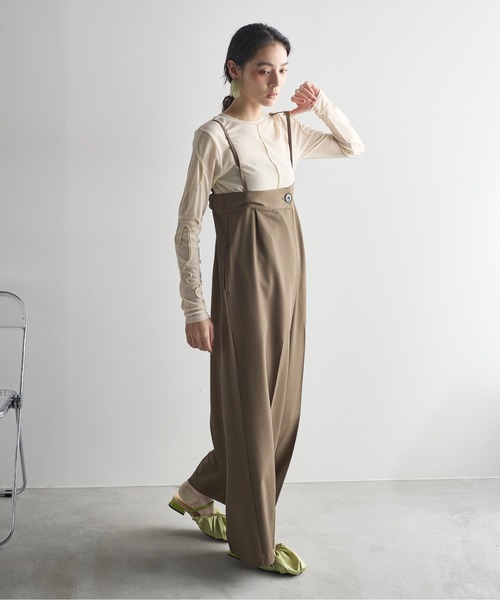 THE YOn（ザヨン）の「アシンメトリーラップサロペット